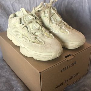 Yeezy 500 Super Moon Yellow, Women’s 7.5 (Men’s 6)
